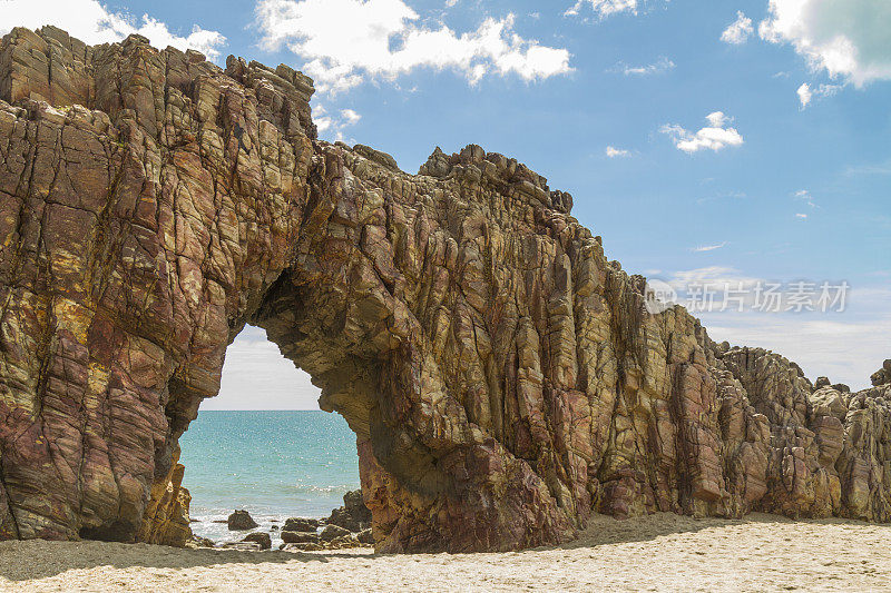 Pedra Furada，一个著名的石拱在Jericoacoara Jeriquaquara, Ceará州，巴西